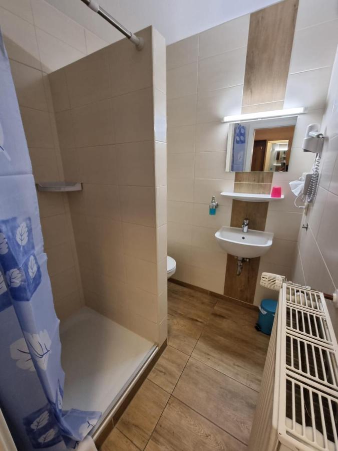 נורדייך Hotel Pension Nordseewelle מראה חיצוני תמונה